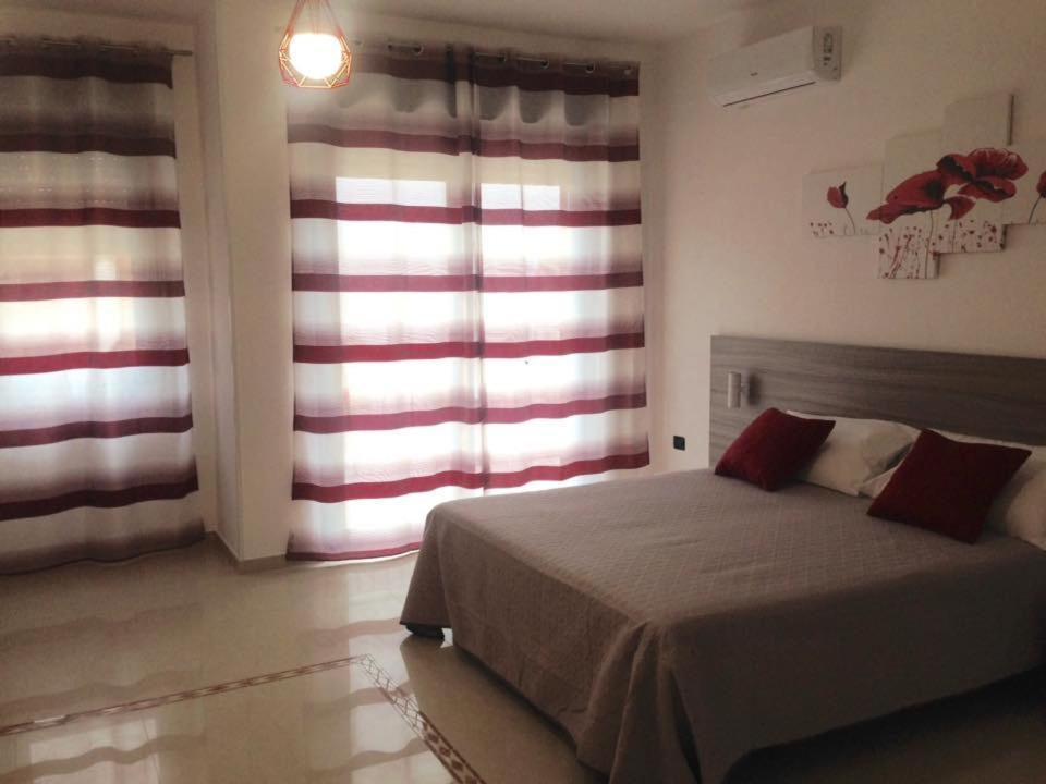 B&B Corso Roma Apricena 外观 照片