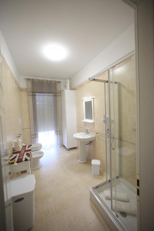 B&B Corso Roma Apricena 外观 照片