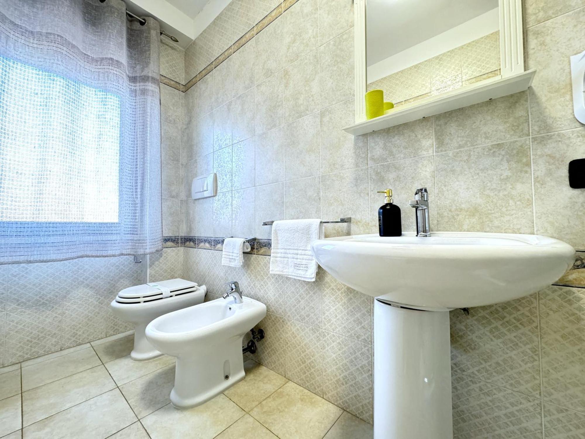 B&B Corso Roma Apricena 外观 照片